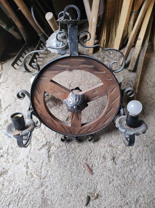 Полилей от ковано желязо