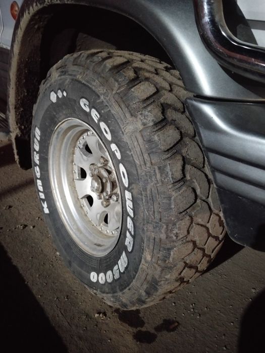 Продам резину мт р 15