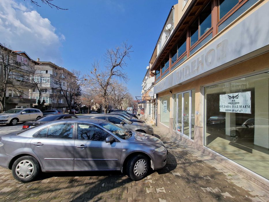 Дава се под наем Магазин в Асеновград - 180 кв.м за 727.77 € - Снимка #13