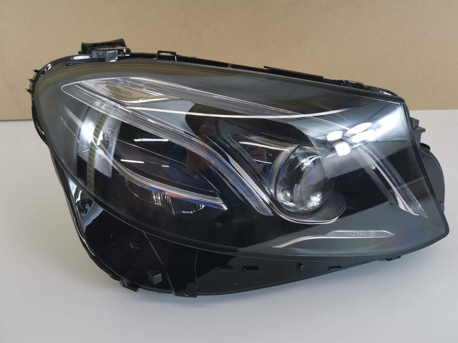 Фар Дясен MultiBeam Led Мерцедес-Бенц Е-Клас W213 Оригинален В Добро С
