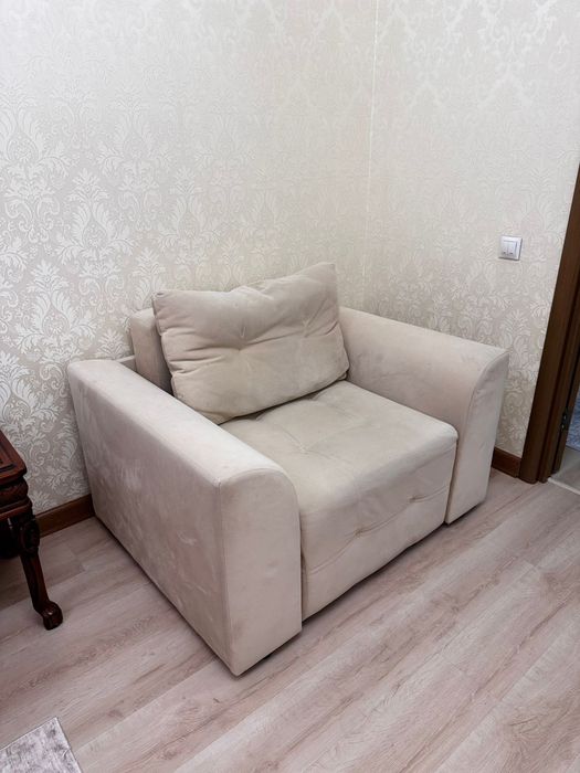 Раскладной диван с креслом