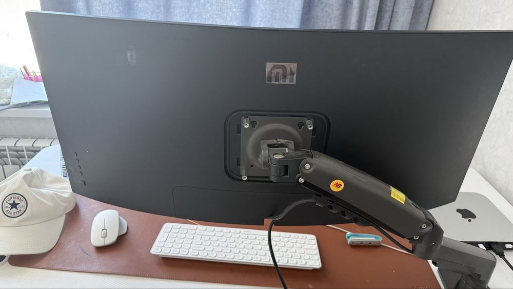 Mac mini + монитор