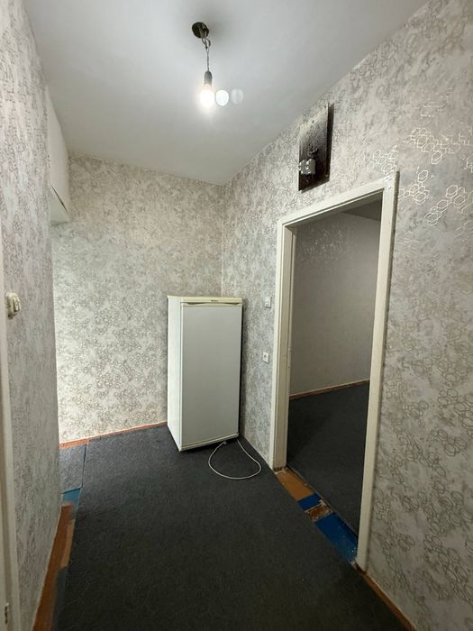 Срочно ижарага берилади пединститут 14 2- мактаб олдида 2 хона 3-етаж