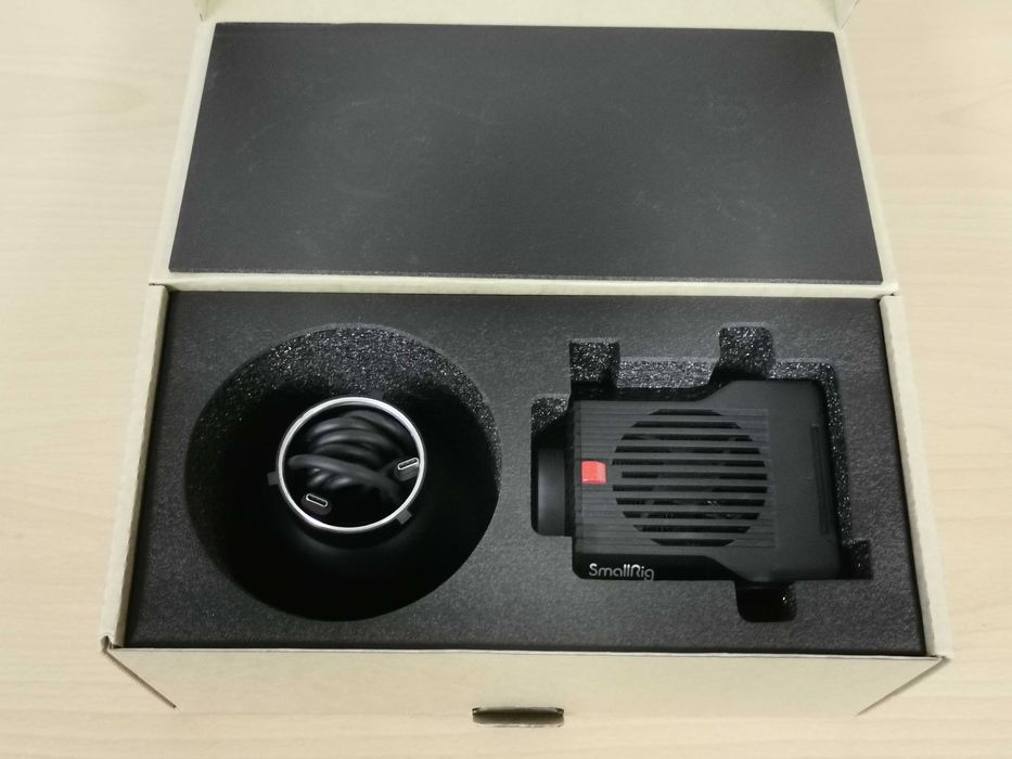 SmallRig RC 60B COB Light насочено постоянно видео осветление