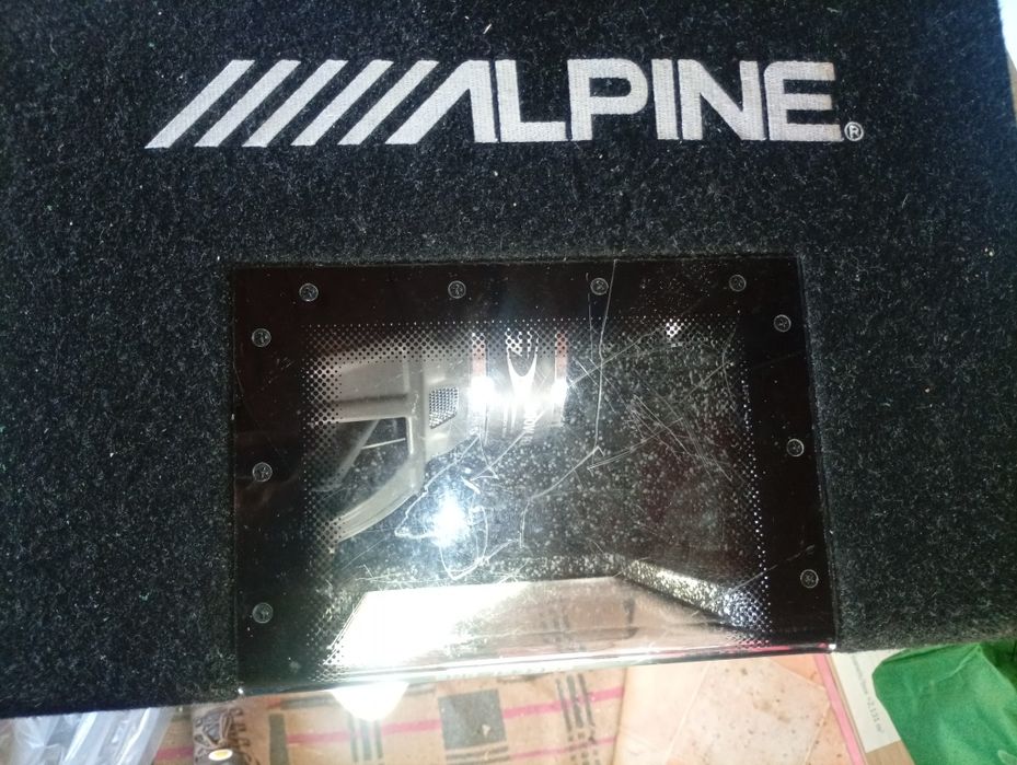Subwoofer Alpine SWG-1244 12” 800W Peak / 250W RMS – Bass Puternic pen