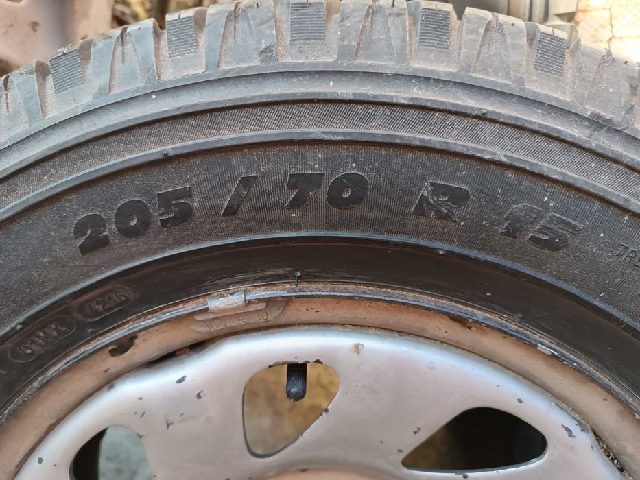 Джанти с гуми и раздатка за Сузуки Витара