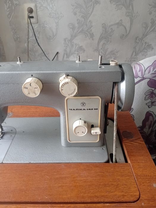 Швейная машинка ножная