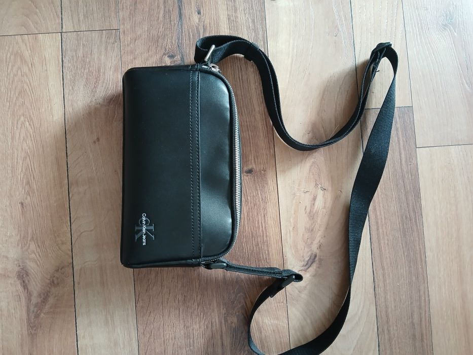 Calvin klein чанта