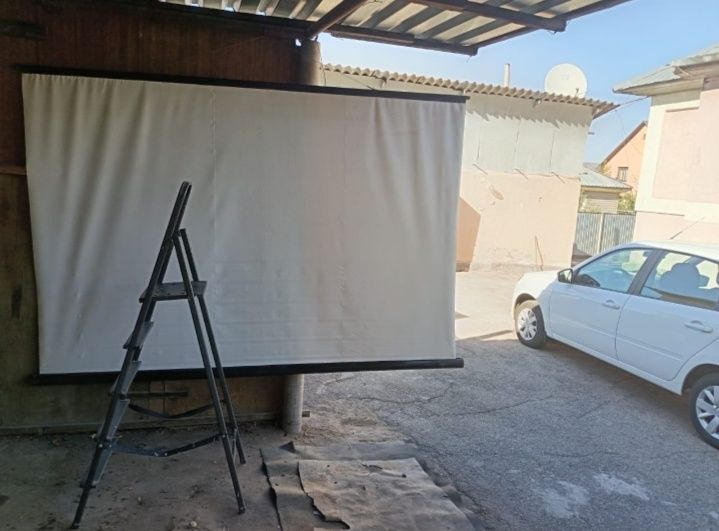 Экран для проектора