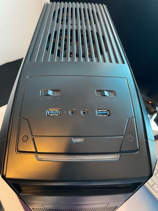 Carcasa Antec GX500 stare foarte buna