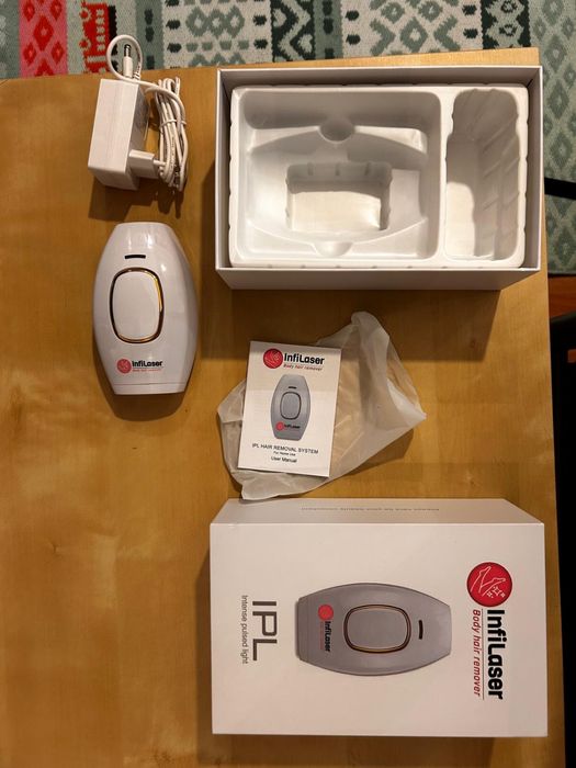 Aparat IPL InfiLaser - body hair remover ( pentru firele negre ), nou