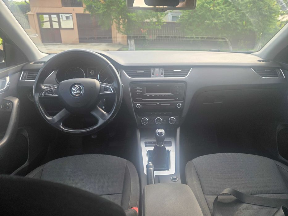 SKODA Octavia 2013 — imagine 4