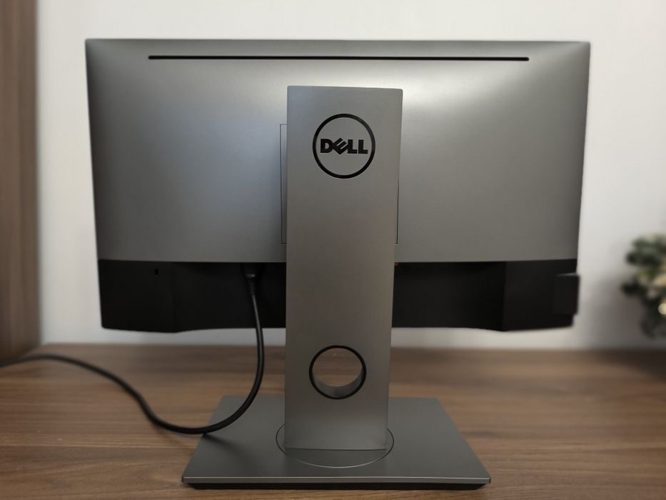 Monitor LED IPS Dell 23.8" model U2417H