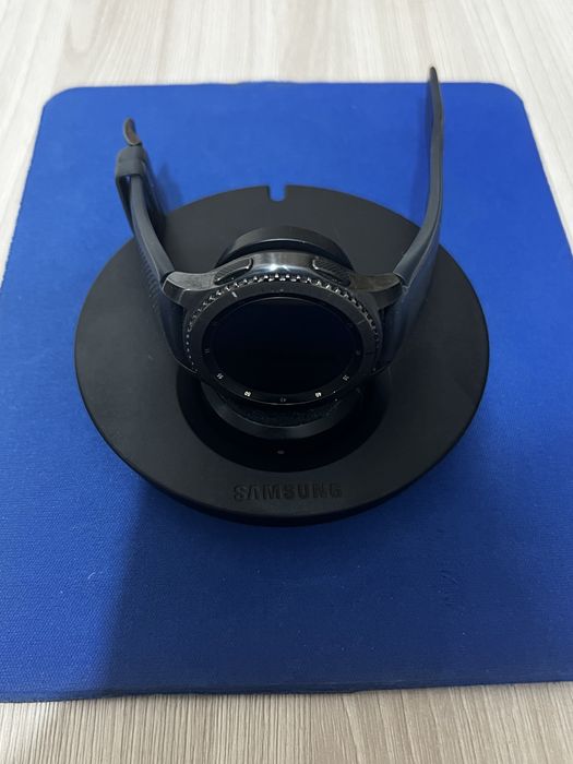 Продам умные часы Samsung Gear S 3 Frontier