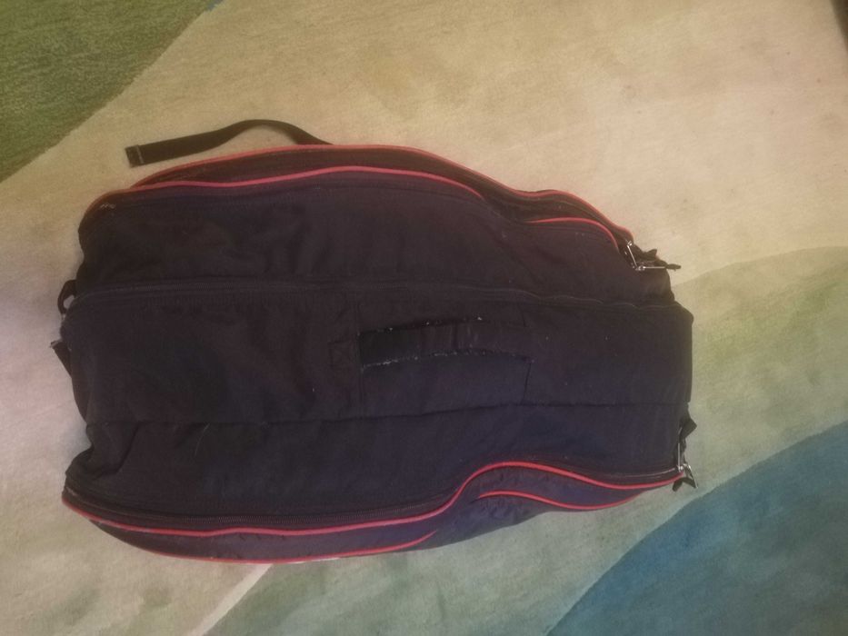 ПОДАРЯВАМ! Тенис сак Nike за 12 ракети