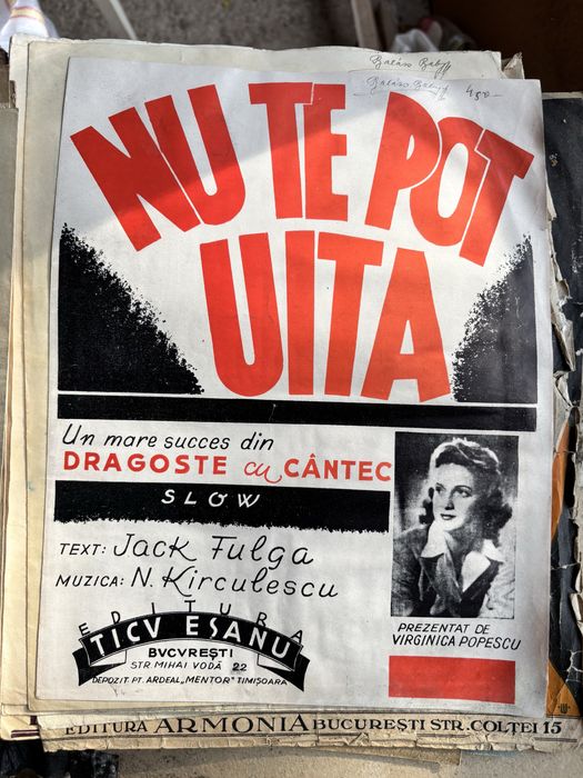 Vand sau schimb colectie de aprox 50 de partituri si postere 1900