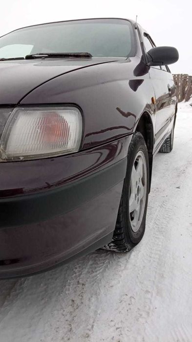 Тоyota Carina E c зап. частями