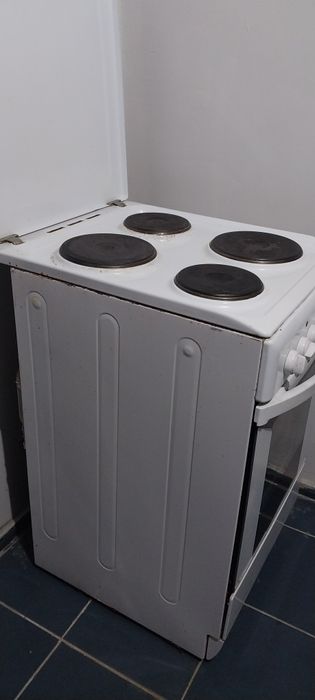 электрическая плита  индезит