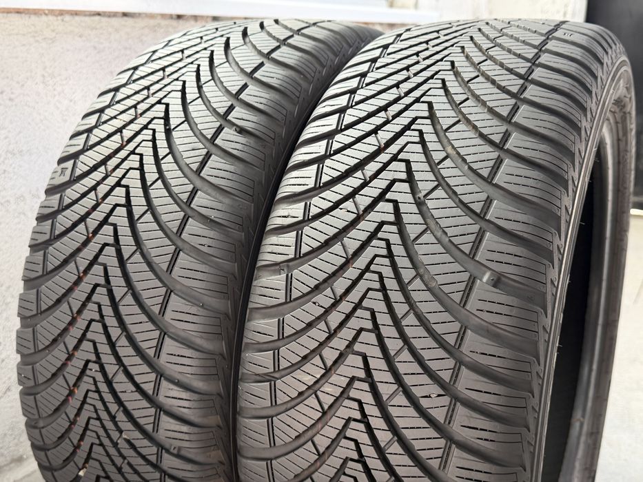 215/45/16 Kumho 2Броя: 90€ 7.2мм Всесезонни гуми