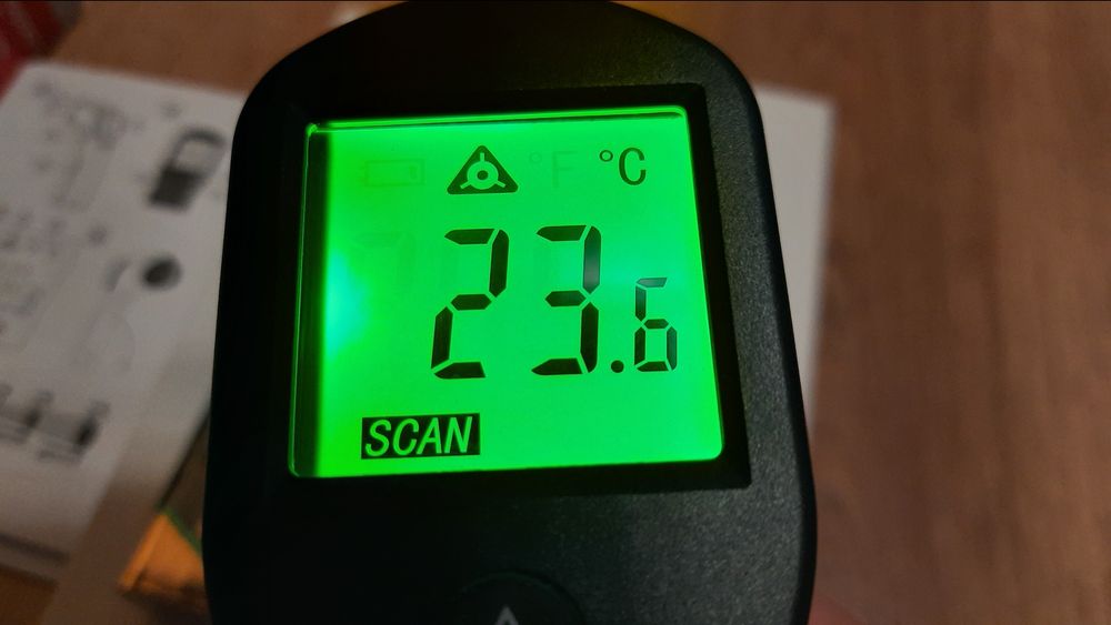 Termometru digital non contact cu infrarosu, Nou !