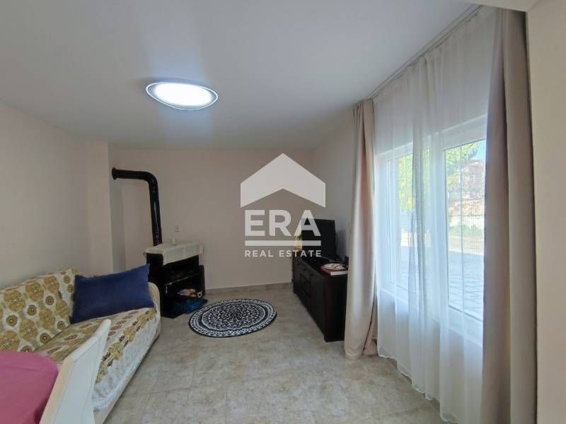 Прекрасна къща в село Крепост