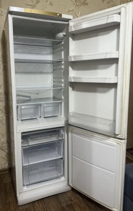 Холодильник рабочий