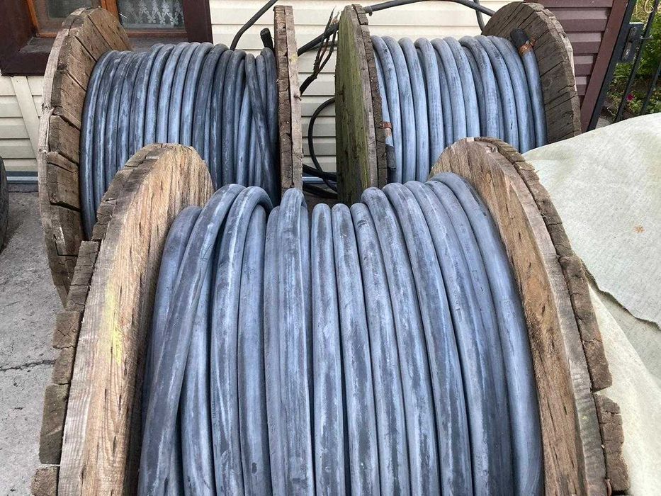 Кабель. 3х25+1х10. Новый.