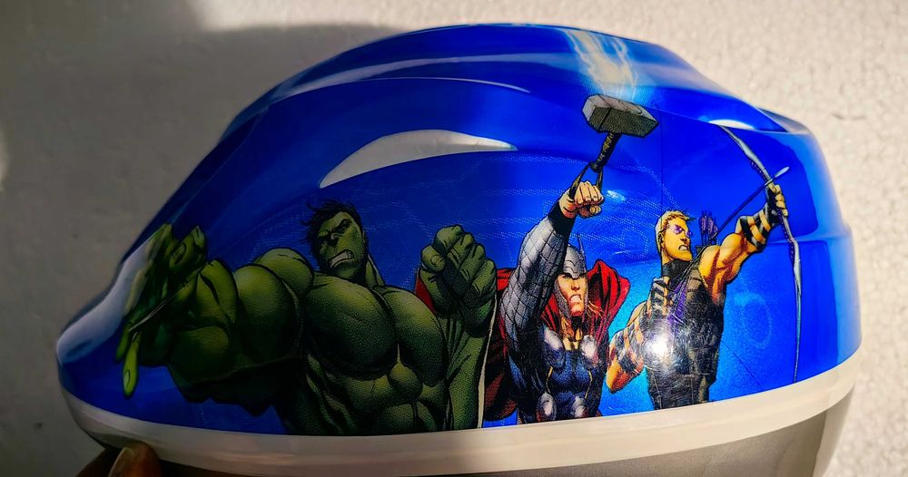 Casca protecție copii D'arpèle Marvel Avengers nouă nu a fost folosita