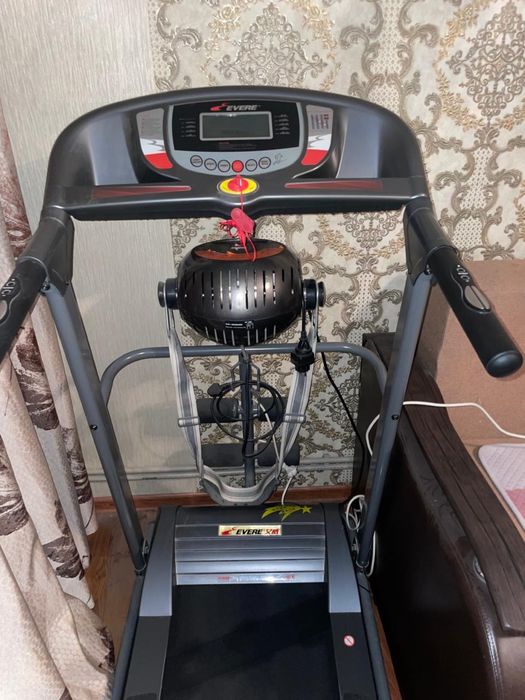 Продаем беговую дорожку