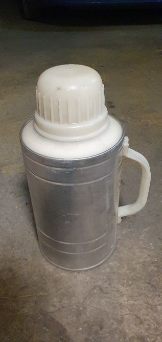 Диспенсер голям и Термус голям