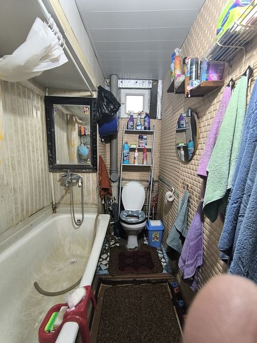 3 х ком квартиру Сергели Спутнике. Первый этаж огород топчан акфа рамы