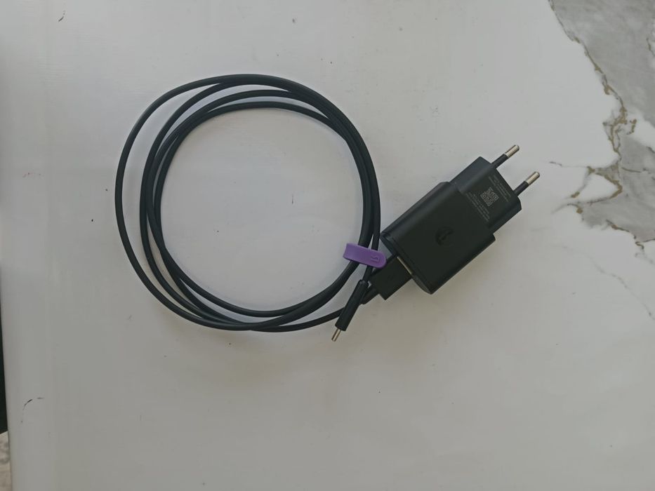 Продам колонку Алису