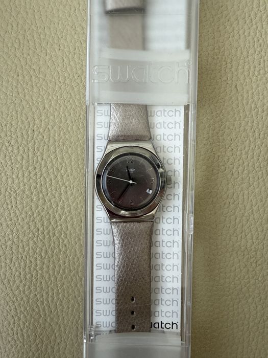 Часы женские swatch