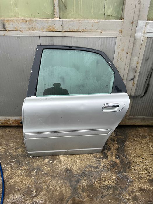 Врата Volvo S80 99-