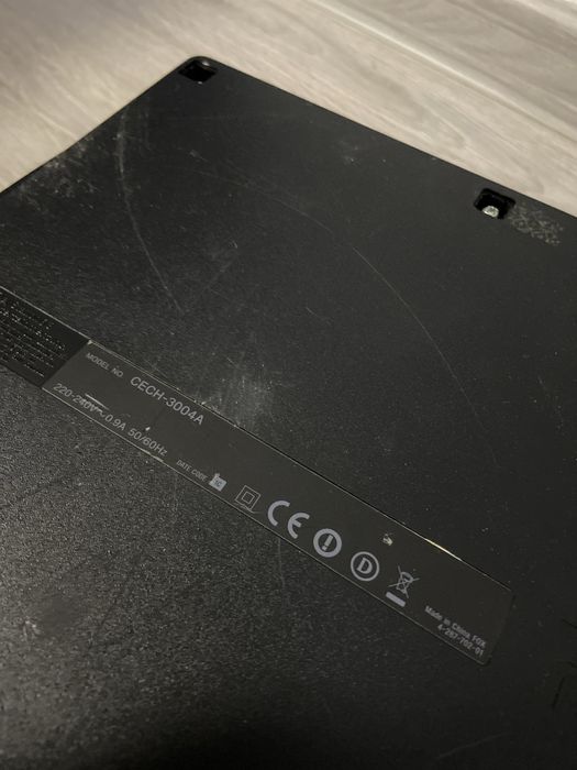 Vand PS3 pentru piese, defect