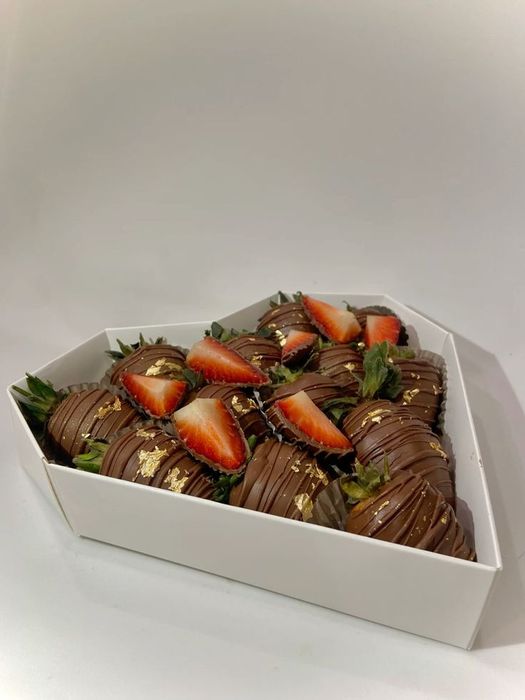 Сердце коробка для клубники