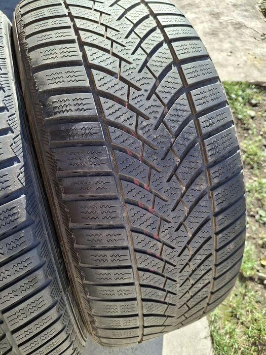 2 Anvelope  de iarnă 225 50 r17 Semperit