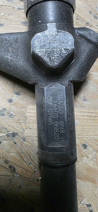 Форсунки  ниссан