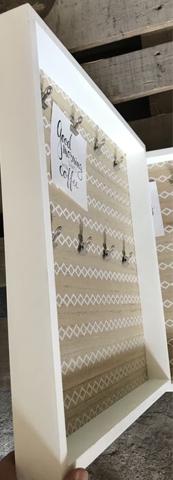 Дъска за снимки или ключове- идеална за вашия нов апартамент