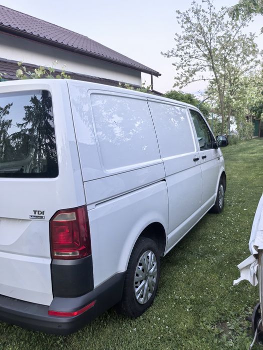 Vând vw transporter t6