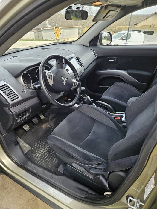 Mitsubishi Outlander- газ