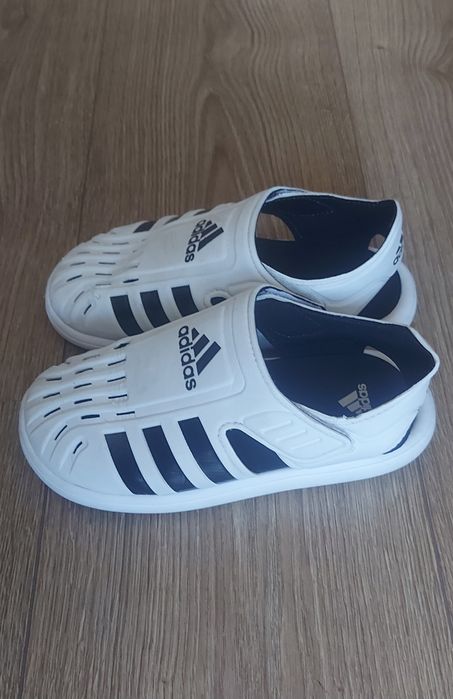 Сандалети Adidas