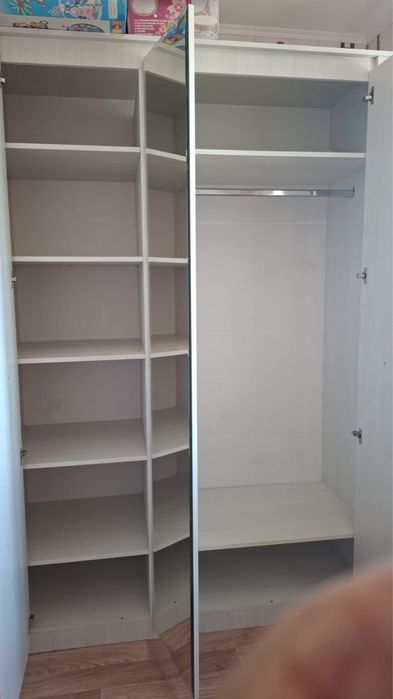 продам шкаф в спальню