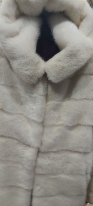 Продам 2 норковые шубы