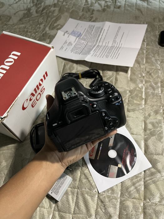 Фотоапарат canon 600d