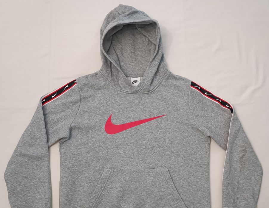 Nike NSW Repeat Logo Hoodie оригинално горнище ръст 147-158см Найк