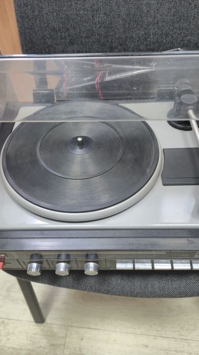 продаю проигрыватель