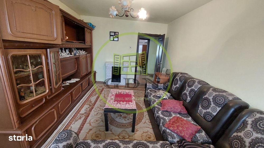 Apartament 2 camere decomandat, 56 mp, Craiovita zona Niela