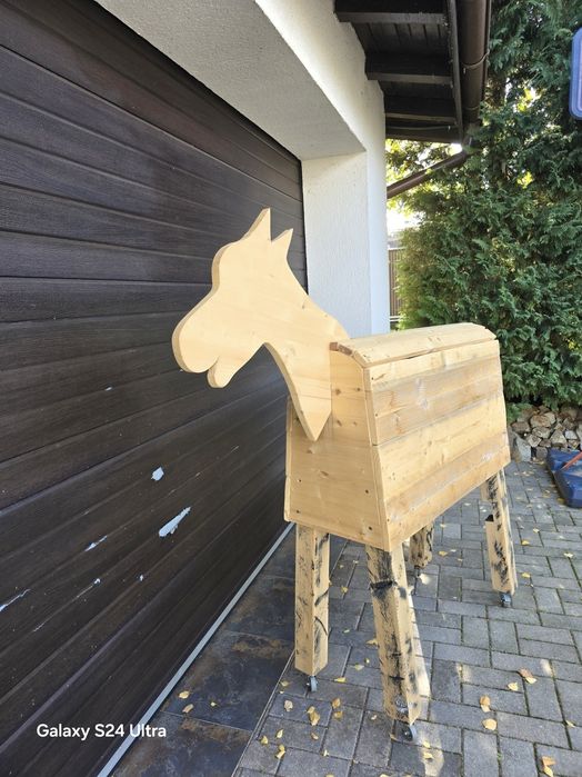 Cal de lemn pt copii Înălțime 153 cm / Lungime 152 cm  Săcălaz