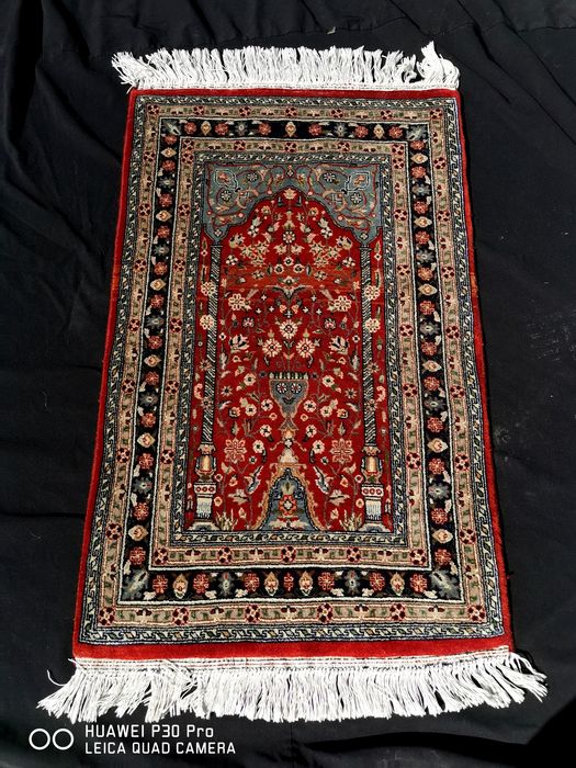 Ръчно Тъкан Оригинален Персийски Вълнен Килим